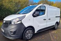 VAUXHALL VIVARO