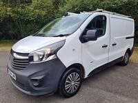 VAUXHALL VIVARO